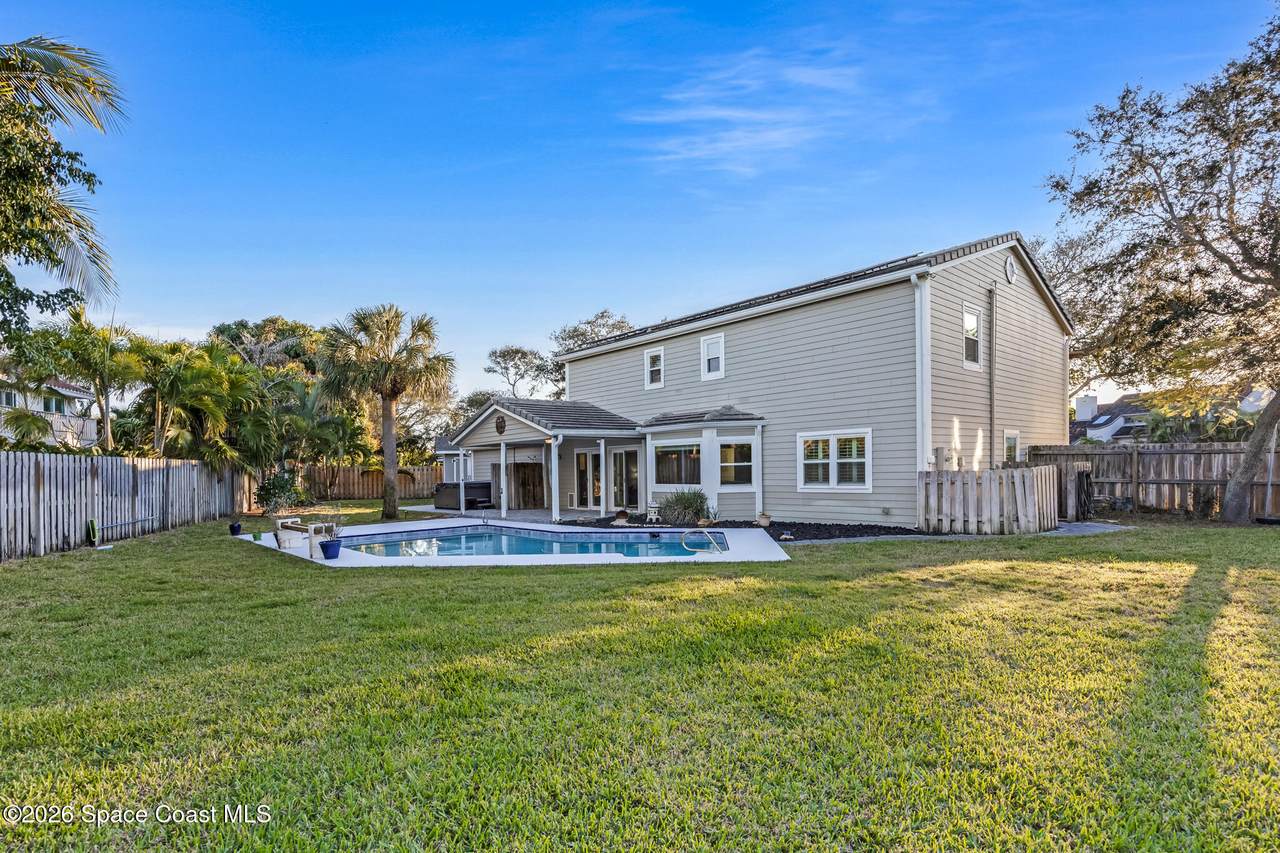 https://bt-photos.global.ssl.fastly.net/spacecoast/1280_boomver_3_1067932-2.jpg