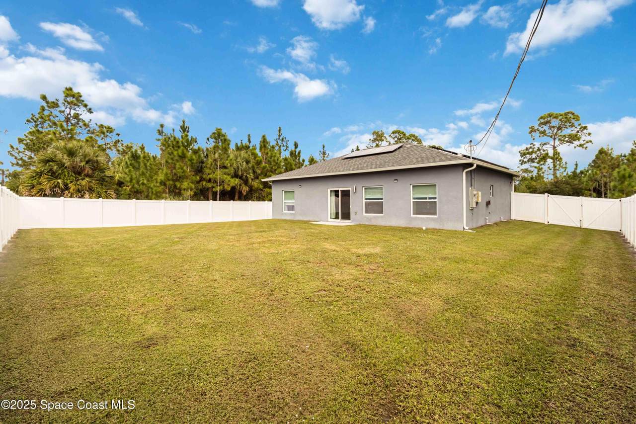https://bt-photos.global.ssl.fastly.net/spacecoast/1280_boomver_1_1068800-2.jpg