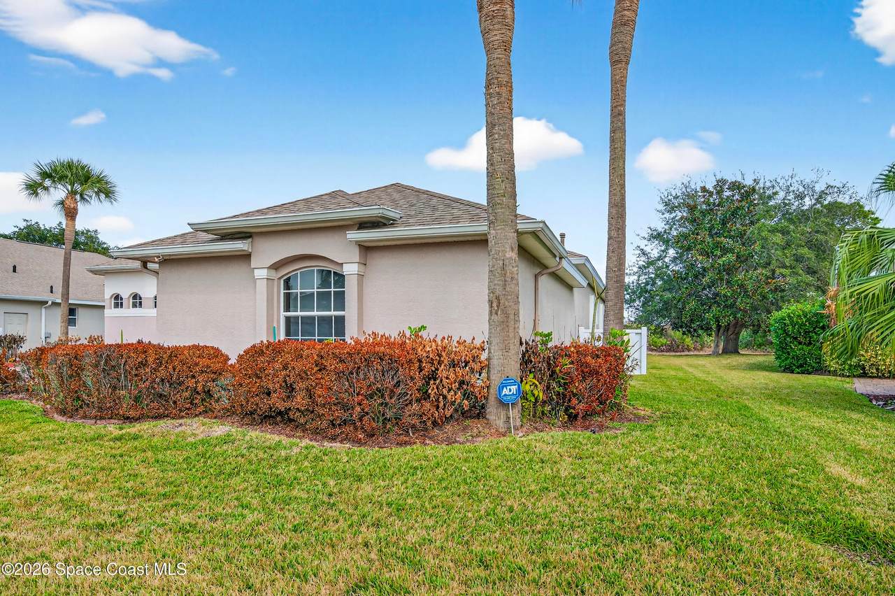 https://bt-photos.global.ssl.fastly.net/spacecoast/1280_boomver_2_1068841-2.jpg
