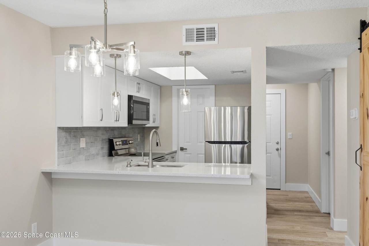 425 Catamaran Drive - Photo 1