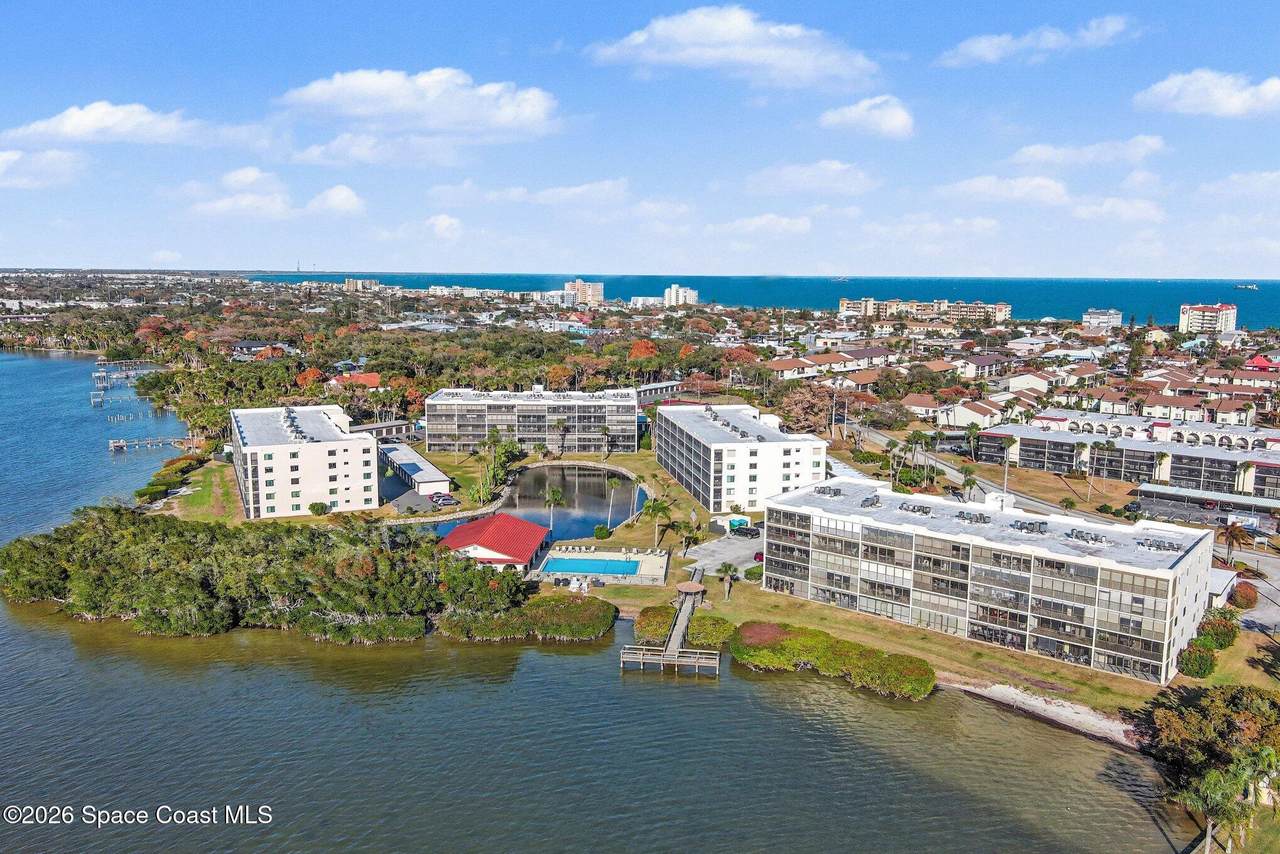 5805 Banana River Boulevard - Photo 1