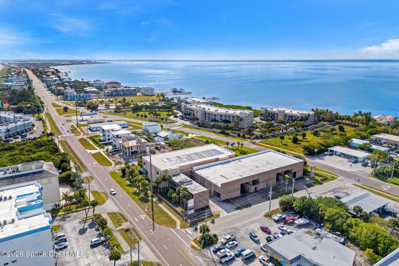 https://bt-photos.global.ssl.fastly.net/spacecoast/1280_boomver_2_1069742-2.jpg