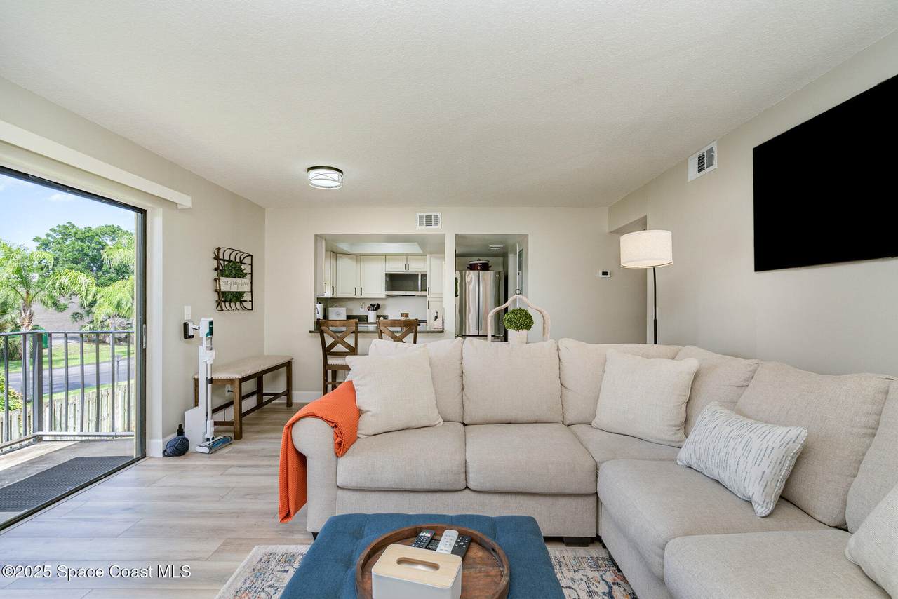 594 Wickham Road - Photo 1