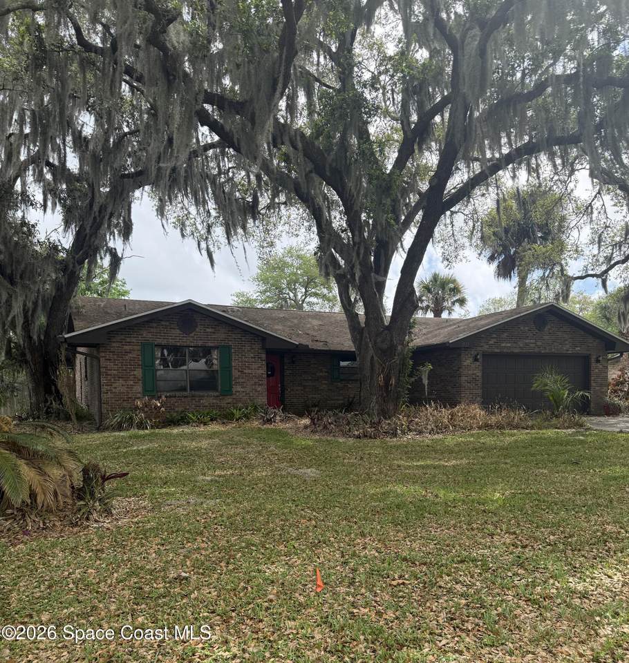 1833 Oakwood Trail - Photo 1