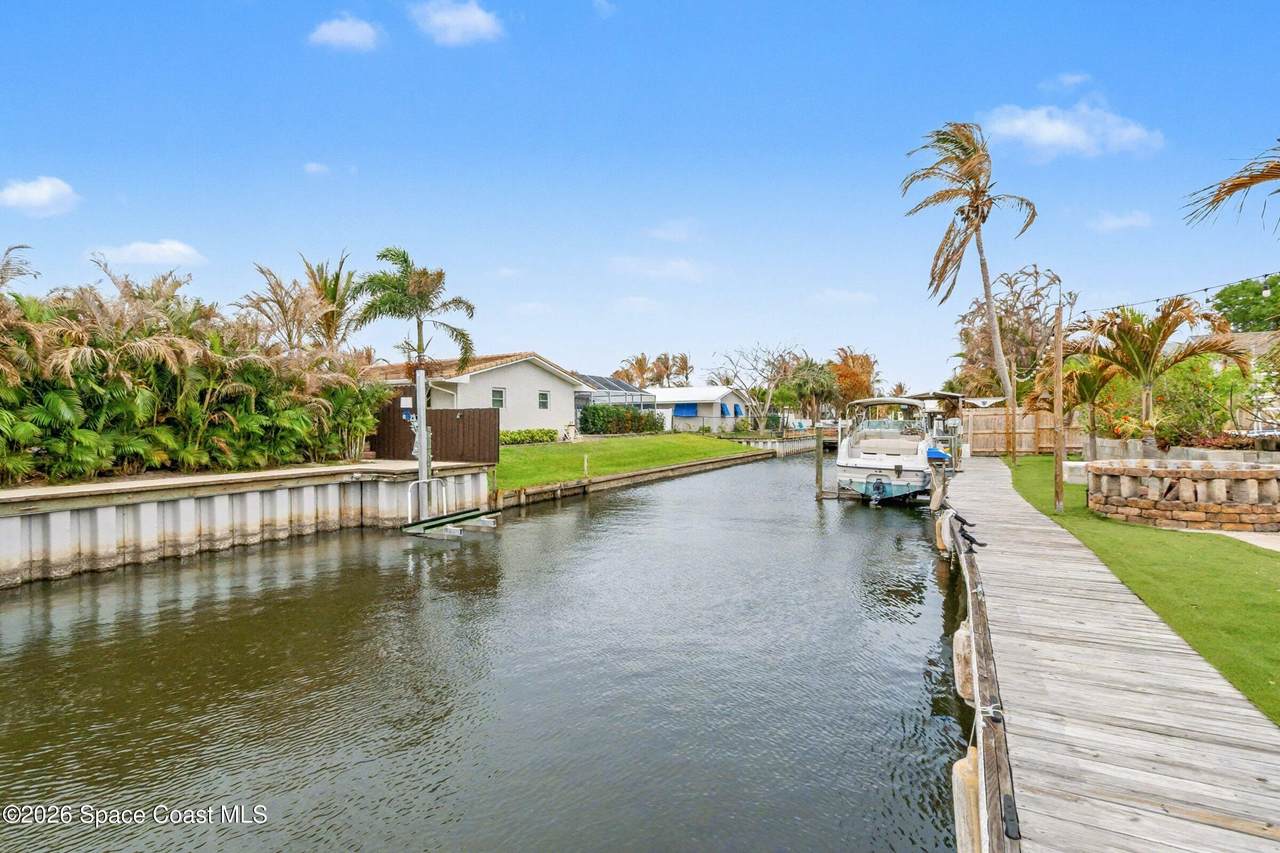 https://bt-photos.global.ssl.fastly.net/spacecoast/1280_boomver_1_1072542-2.jpg