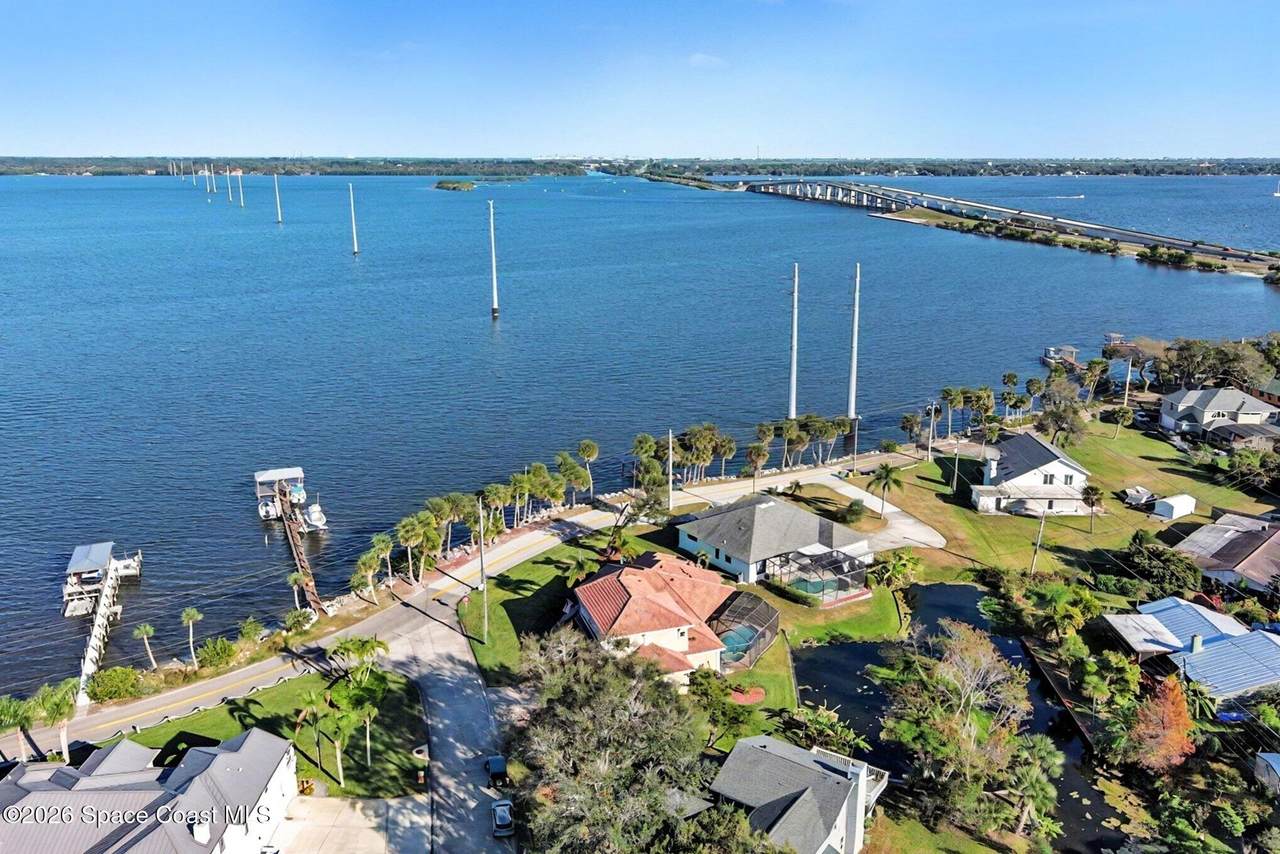 1 Point View Place - Photo 1