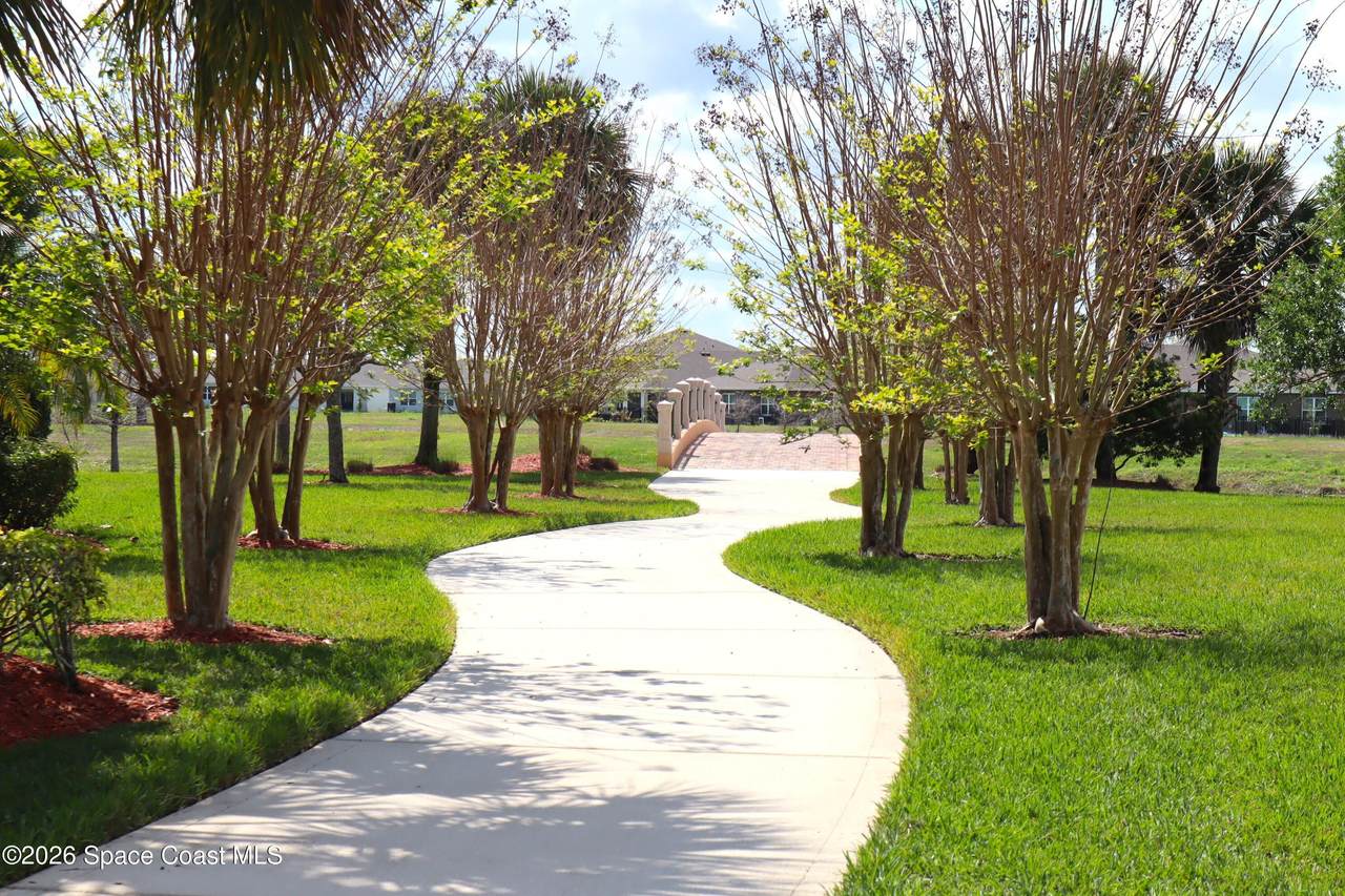 https://bt-photos.global.ssl.fastly.net/spacecoast/1280_boomver_2_1073310-2.jpg