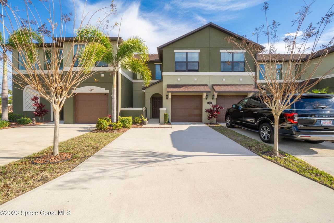 1315 Lara Circle - Photo 1