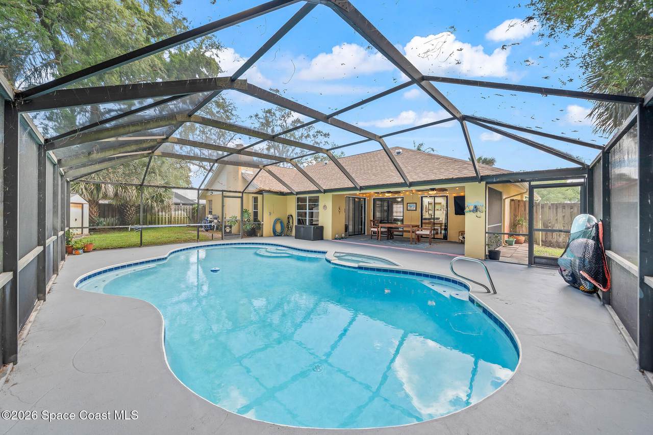 https://bt-photos.global.ssl.fastly.net/spacecoast/1280_boomver_2_1076020-2.jpg