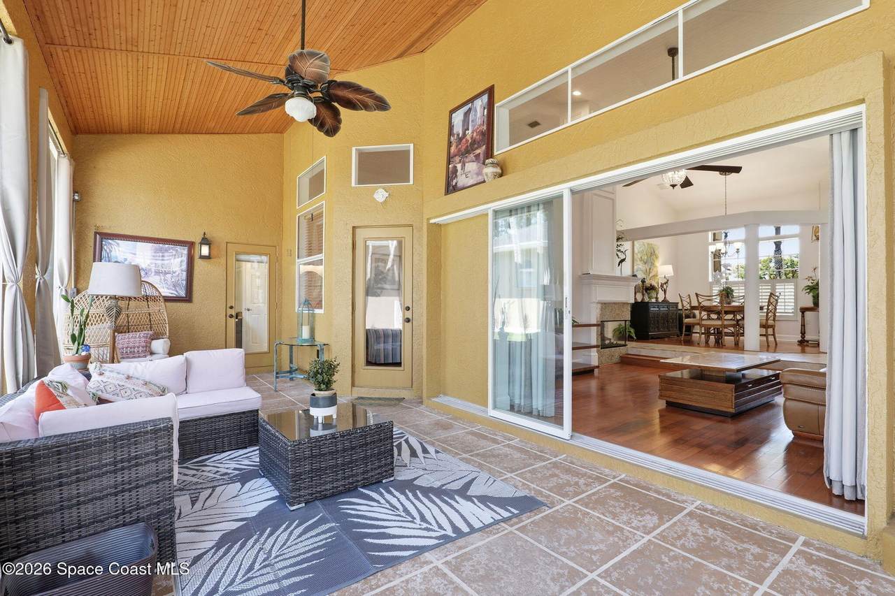 https://bt-photos.global.ssl.fastly.net/spacecoast/1280_boomver_1_1076068-2.jpg