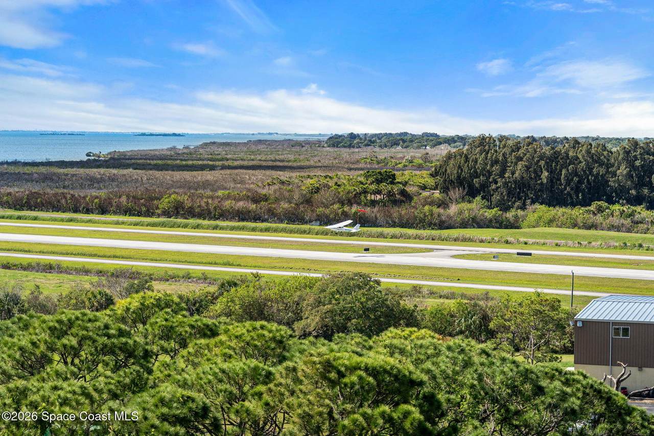 https://bt-photos.global.ssl.fastly.net/spacecoast/1280_boomver_2_1076763-2.jpg