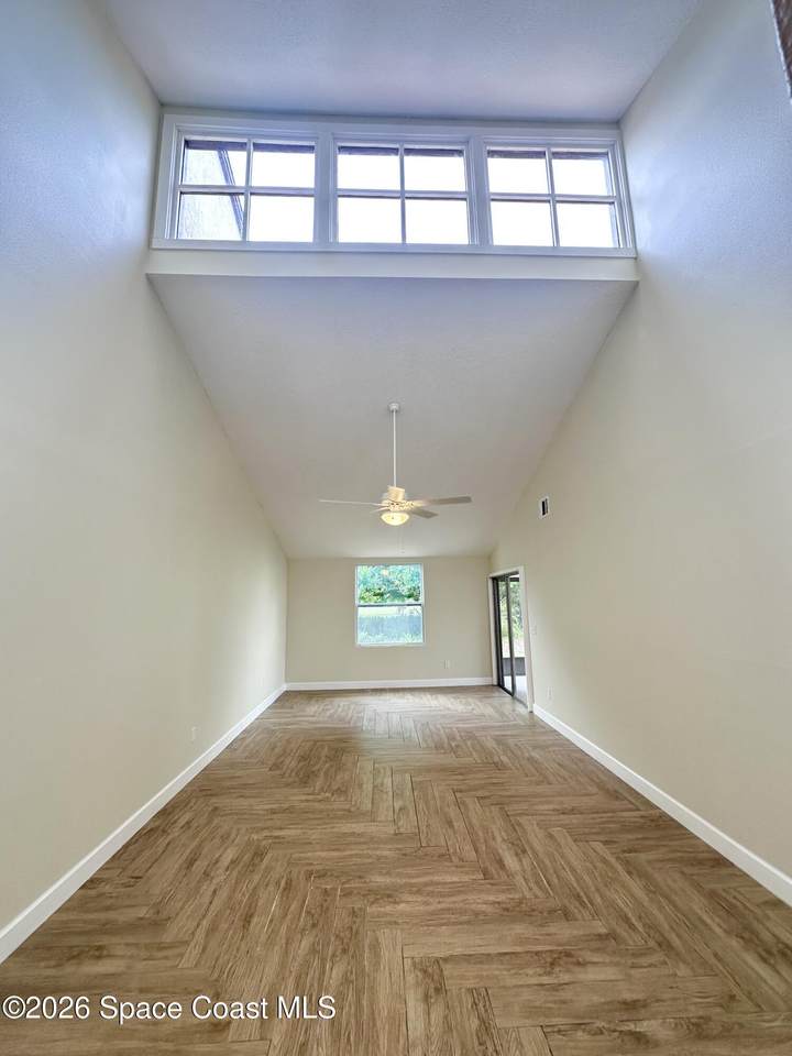 https://bt-photos.global.ssl.fastly.net/spacecoast/orig_boomver_2_1077121-2.jpg