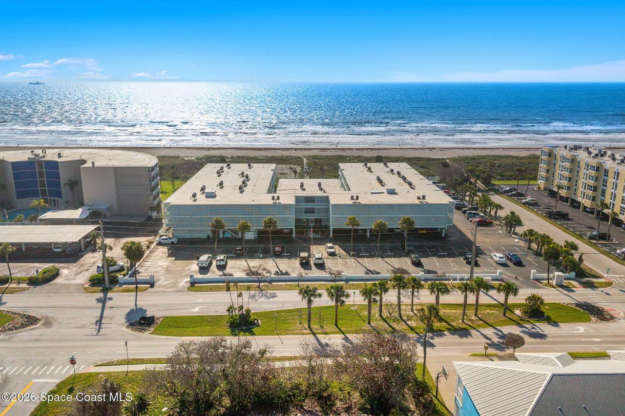 https://bt-photos.global.ssl.fastly.net/spacecoast/1280_boomver_2_1078342-2.jpg