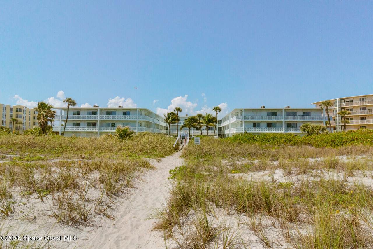 https://bt-photos.global.ssl.fastly.net/spacecoast/1280_boomver_2_1078852-2.jpg