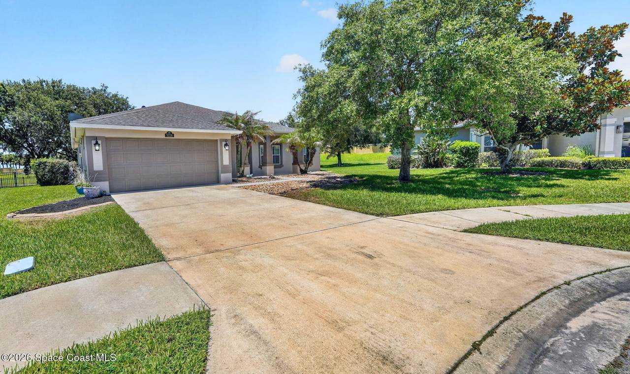 5228 Hessel Court - Photo 1