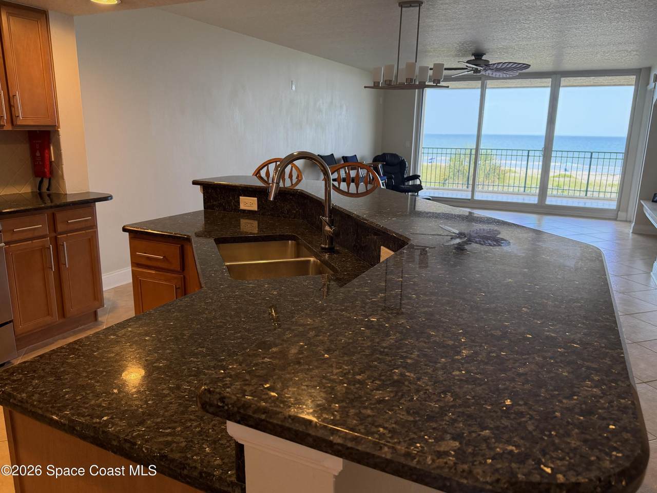 https://bt-photos.global.ssl.fastly.net/spacecoast/1280_boomver_2_1080427-2.jpg