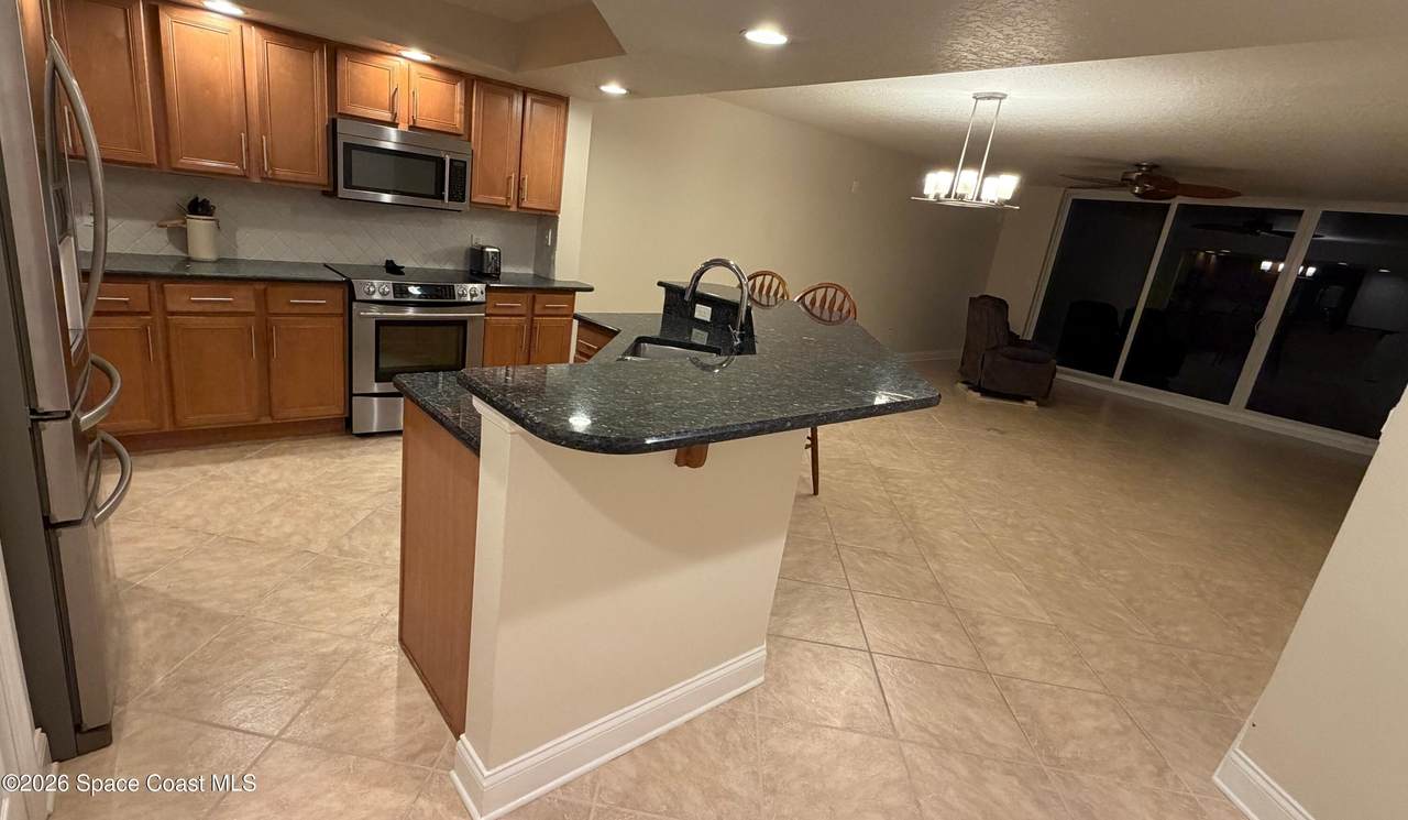 https://bt-photos.global.ssl.fastly.net/spacecoast/1280_boomver_2_1080427-2.jpg