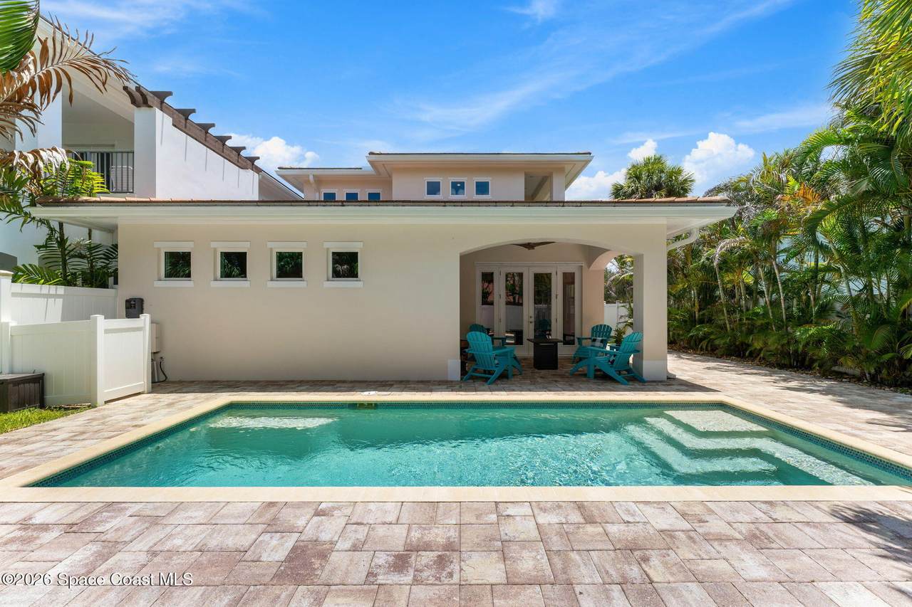 https://bt-photos.global.ssl.fastly.net/spacecoast/1280_boomver_2_1080464-2.jpg