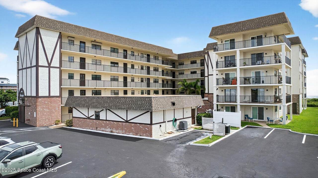 383 Atlantic Avenue - Photo 1