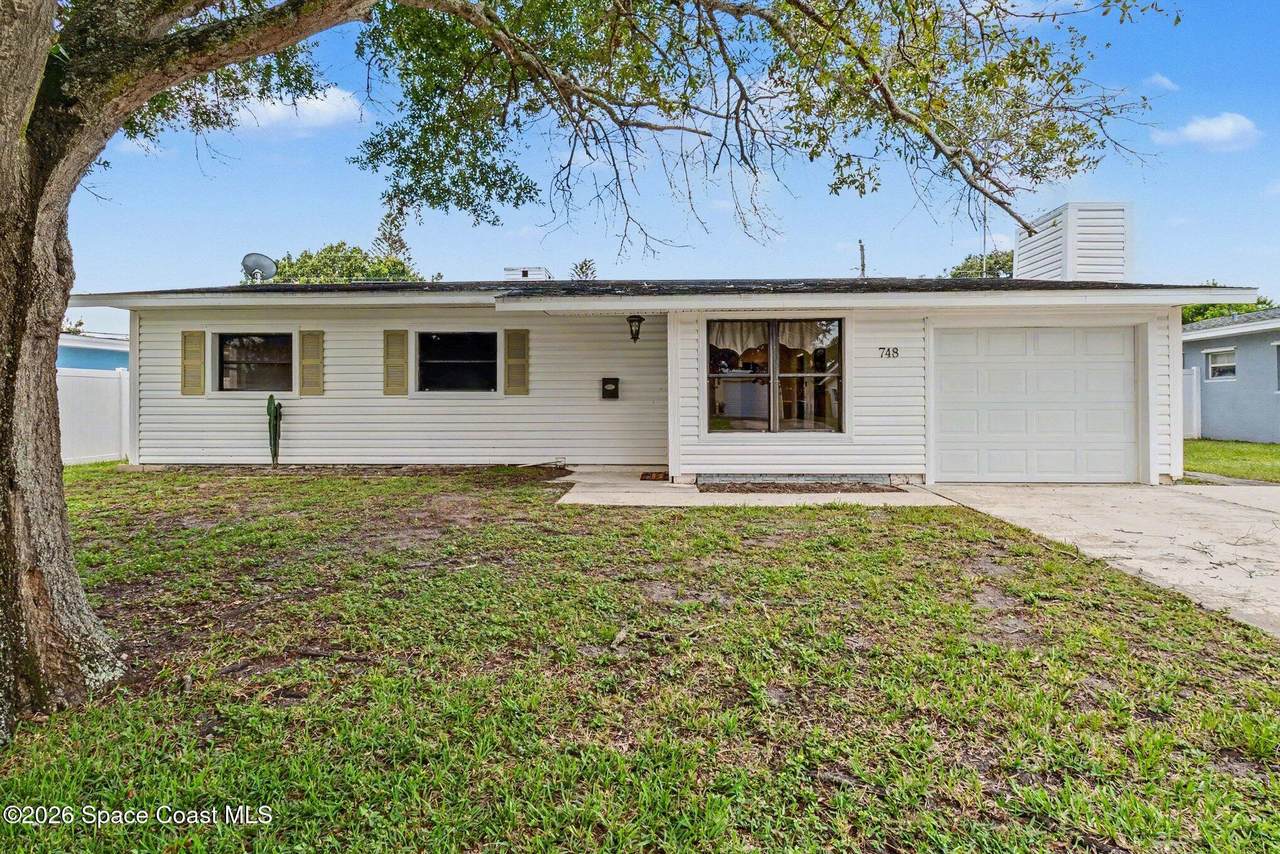 748 Clarke Avenue - Photo 1