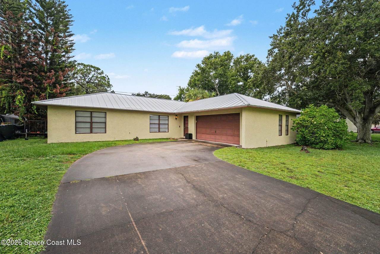 1506 Nebraska Street - Photo 1