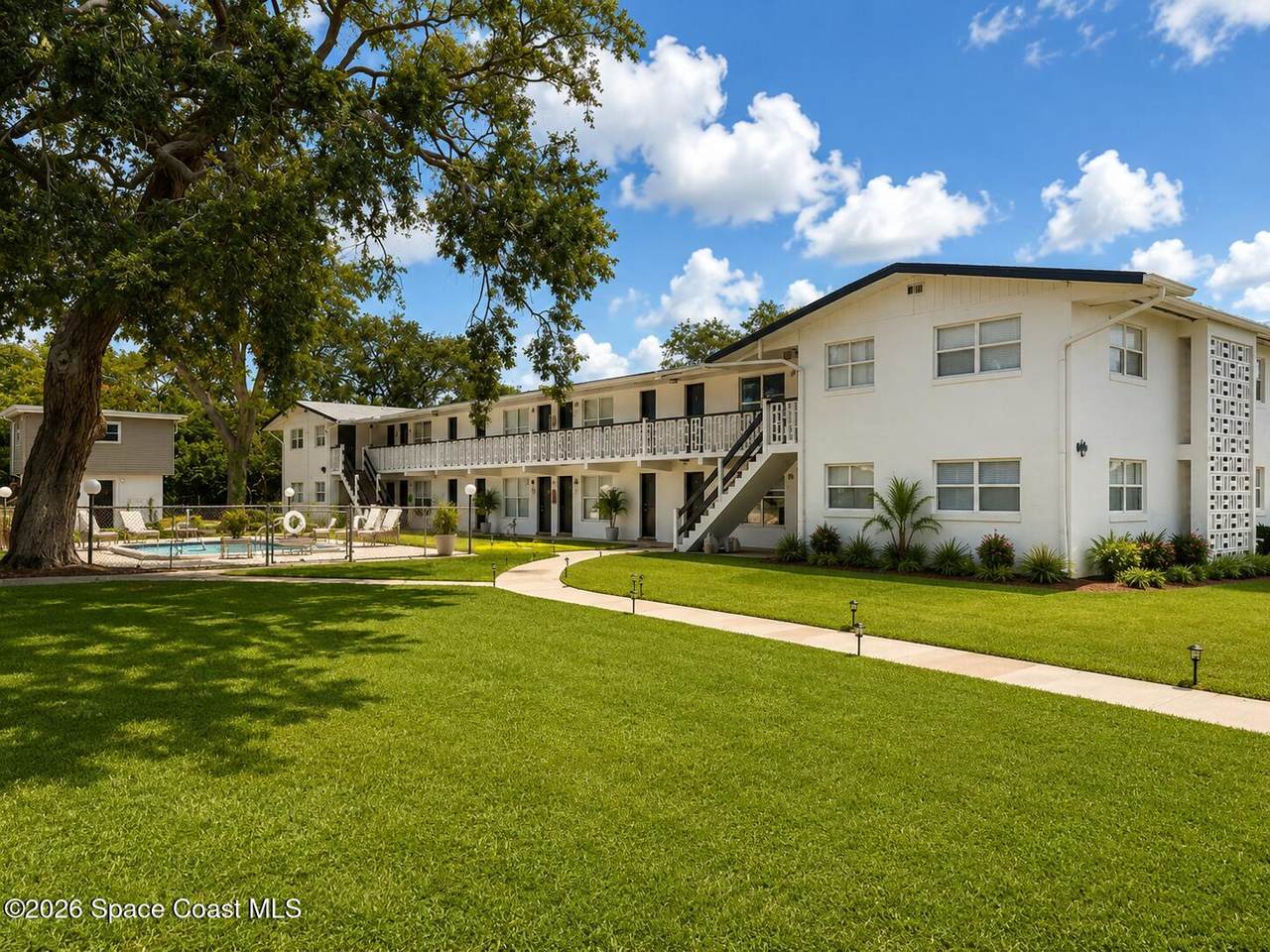 1440 Parkway Drive - Photo 1