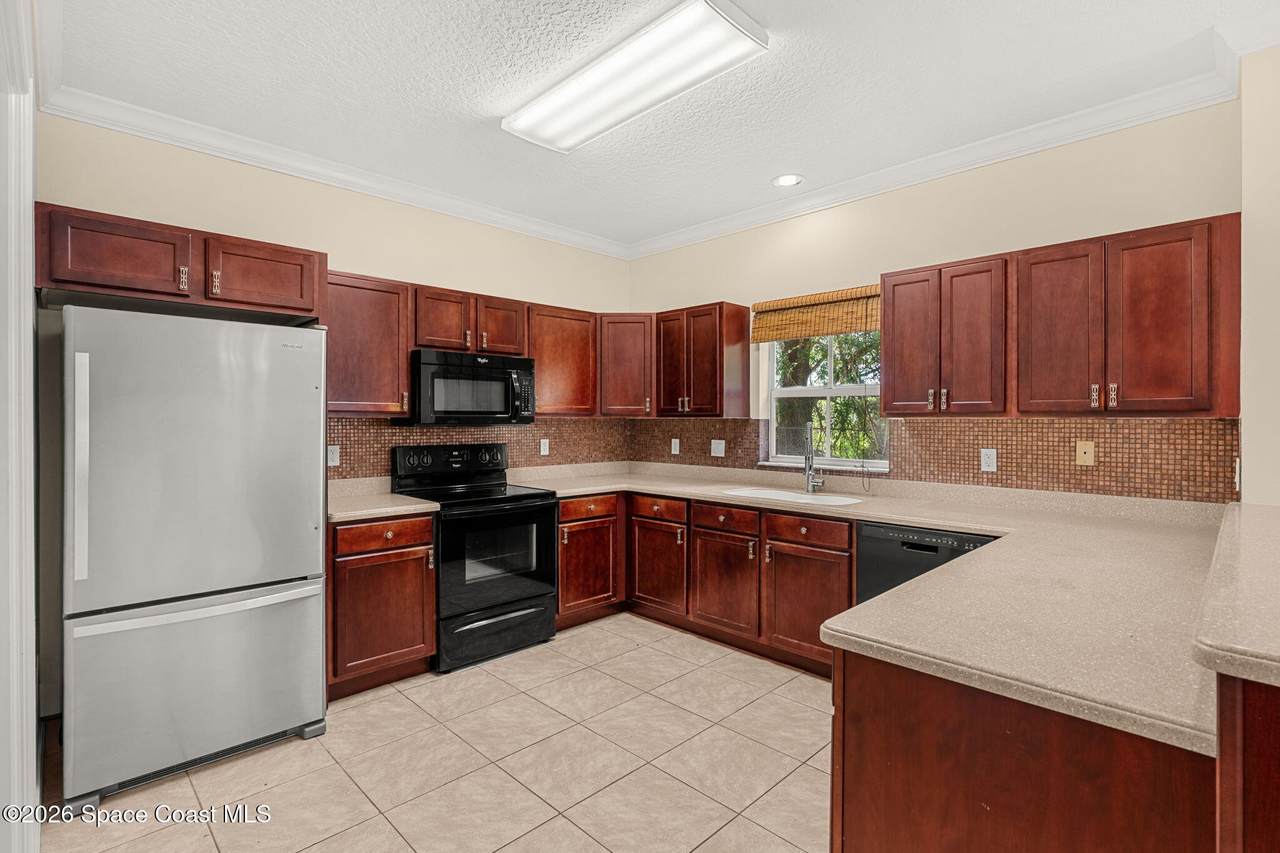 622 Cedar Side Circle - Photo 1
