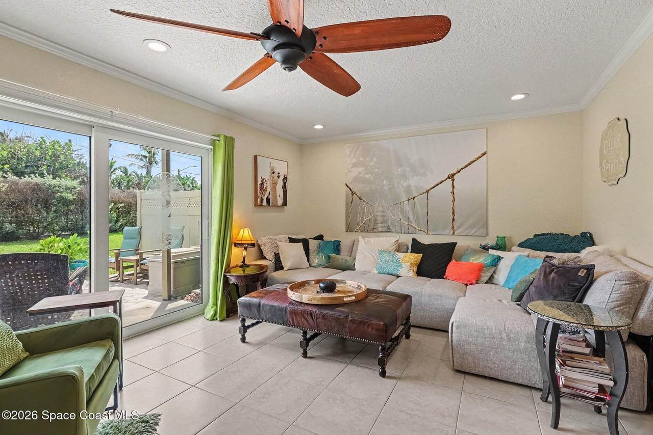 https://bt-photos.global.ssl.fastly.net/spacecoast/orig_boomver_2_1086552-2.jpg