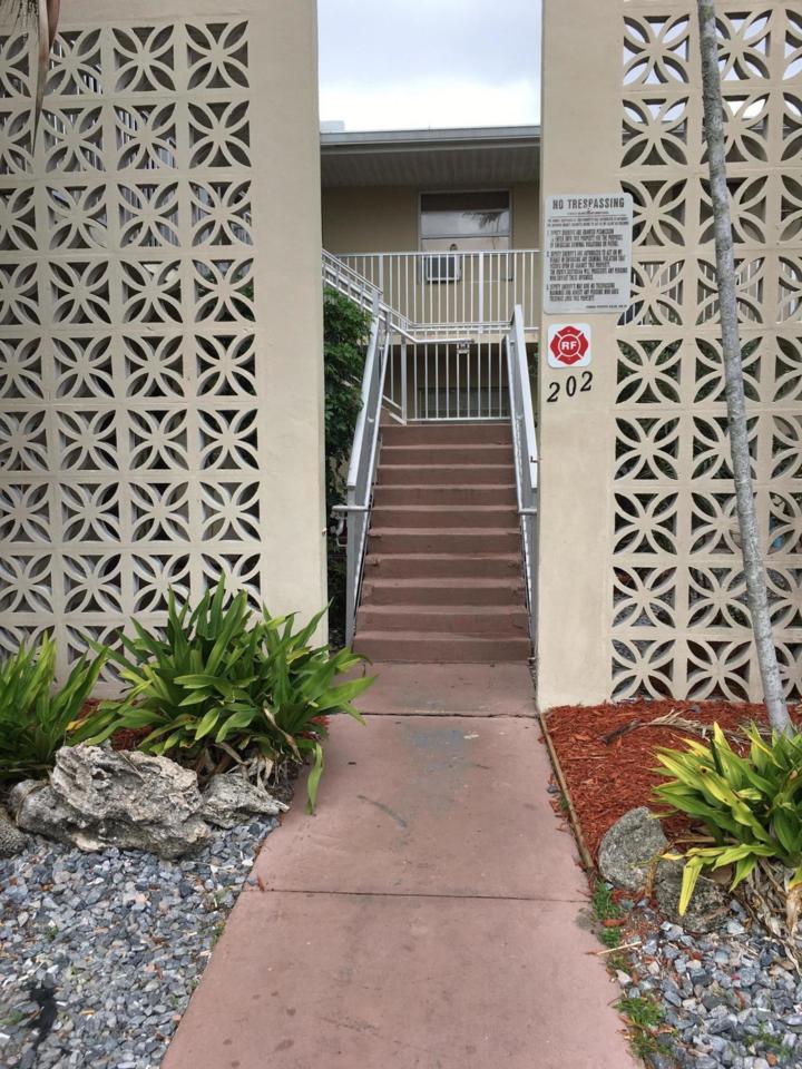 202 Caroline Street - Photo 1