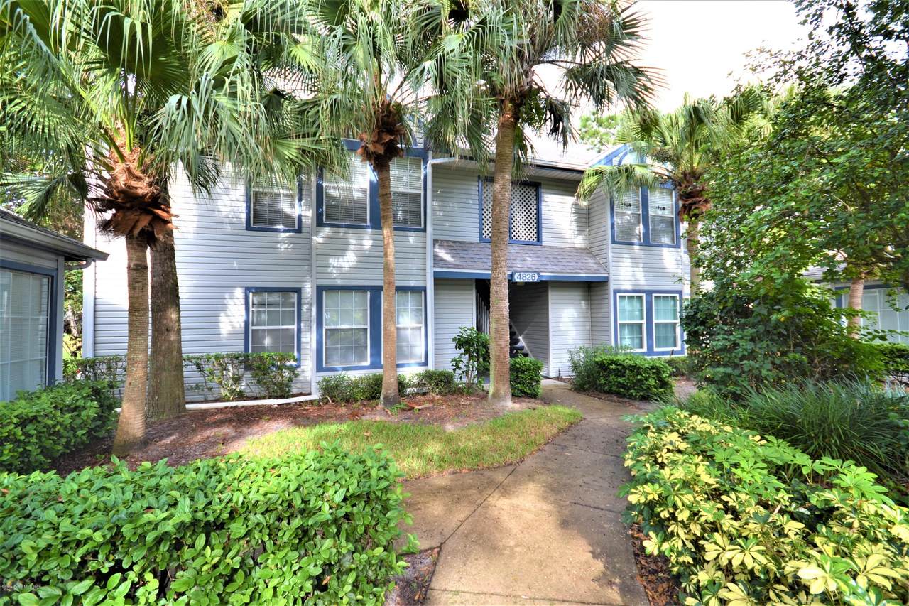 4826 Lake Waterford Way - Photo 1