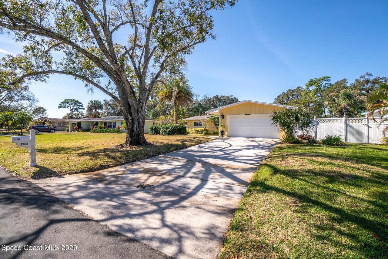 285 Bry Lynn Drive - Photo 1