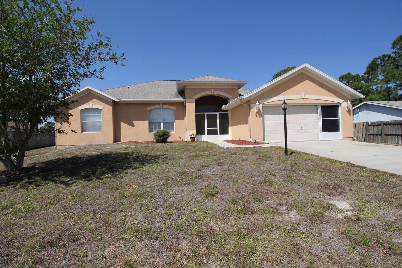739 Simon Street - Photo 1