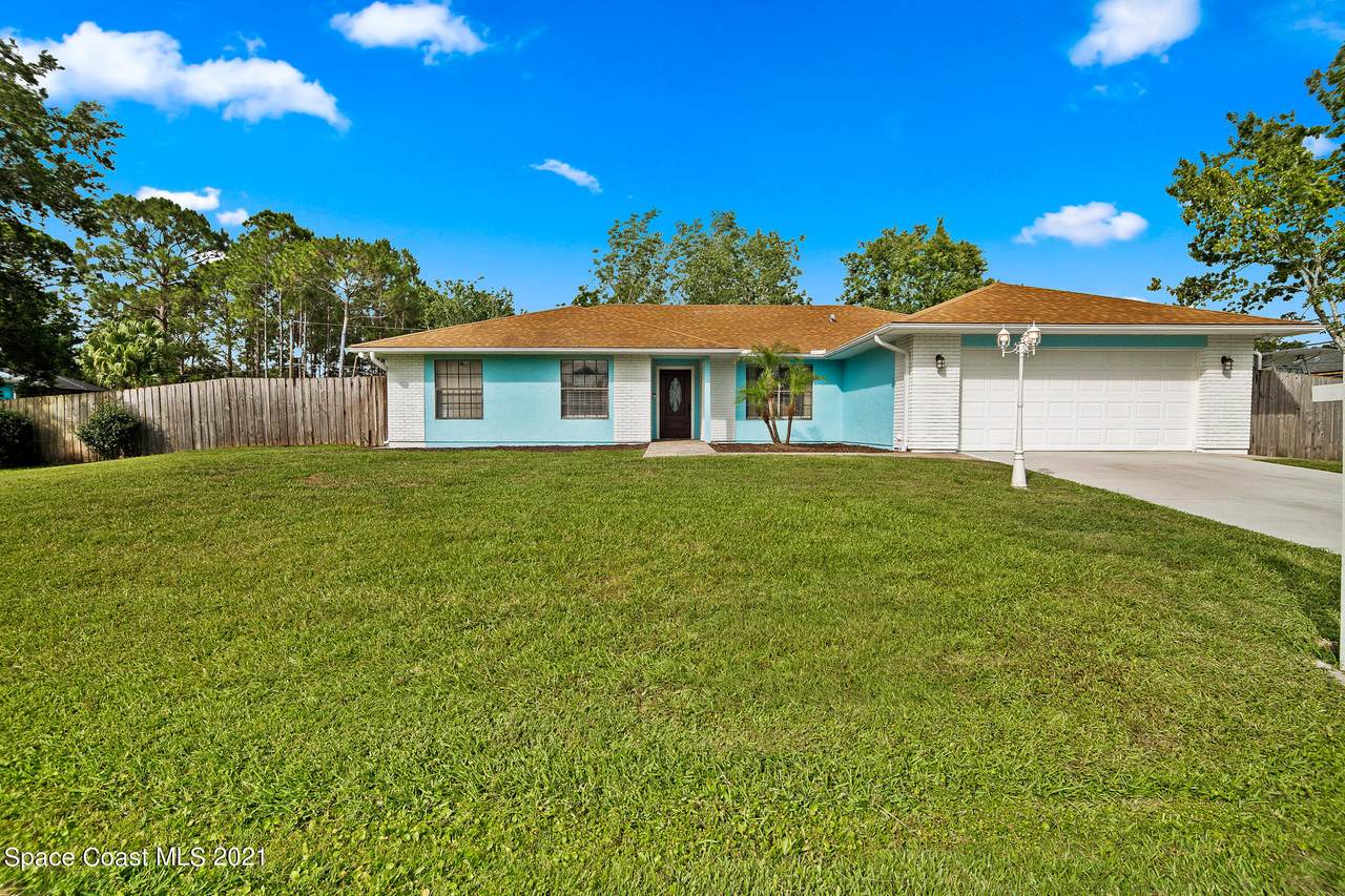 1850 Dragon Road - Photo 1