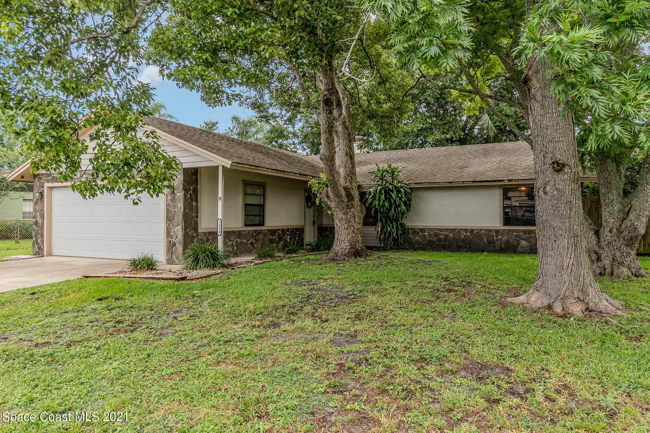 5990 Gilson Avenue - Photo 1