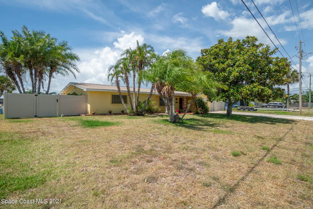 1623 Shore Drive - Photo 1