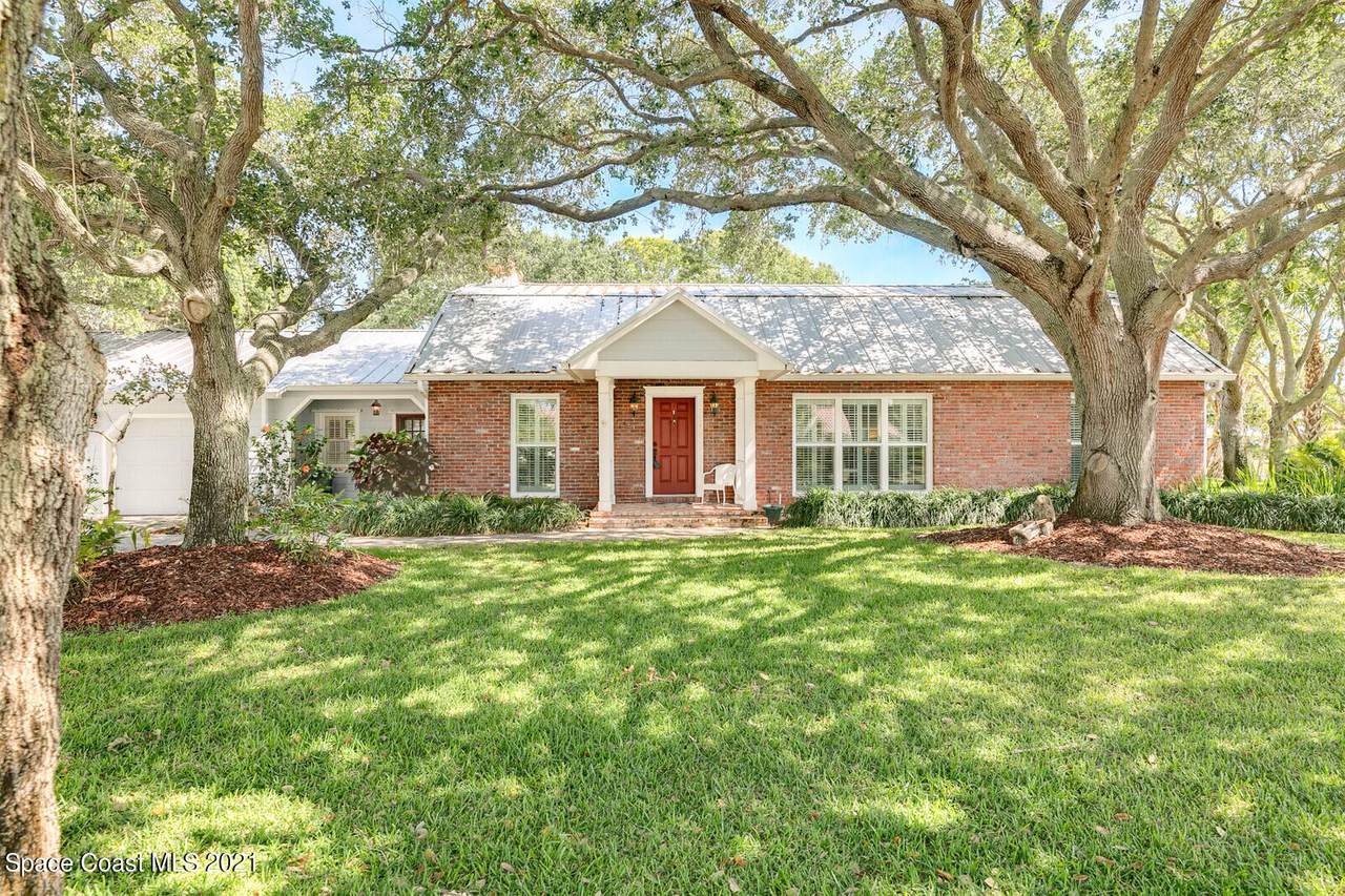 200 Melbourne Avenue - Photo 1