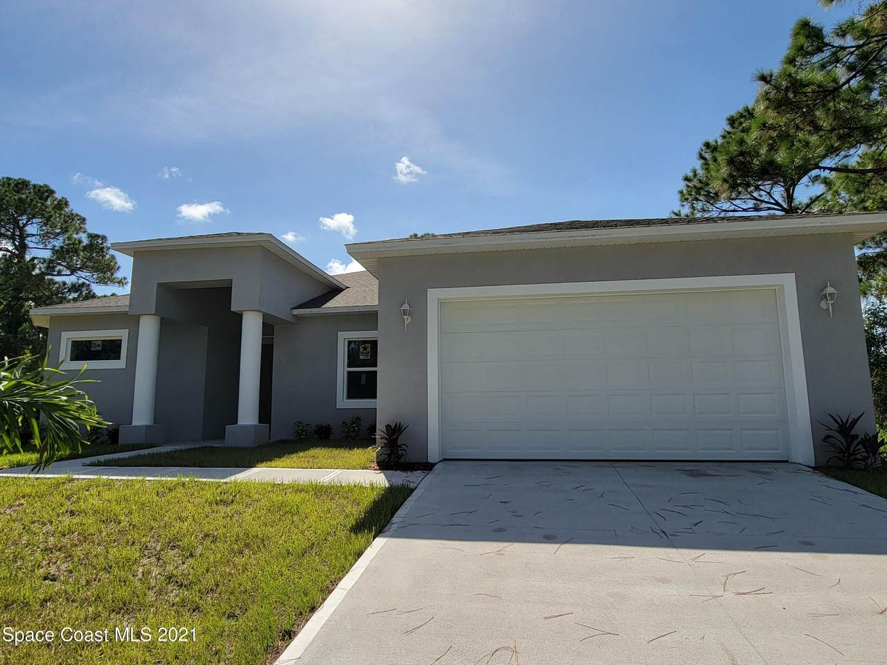 256 Wilmette Avenue - Photo 1