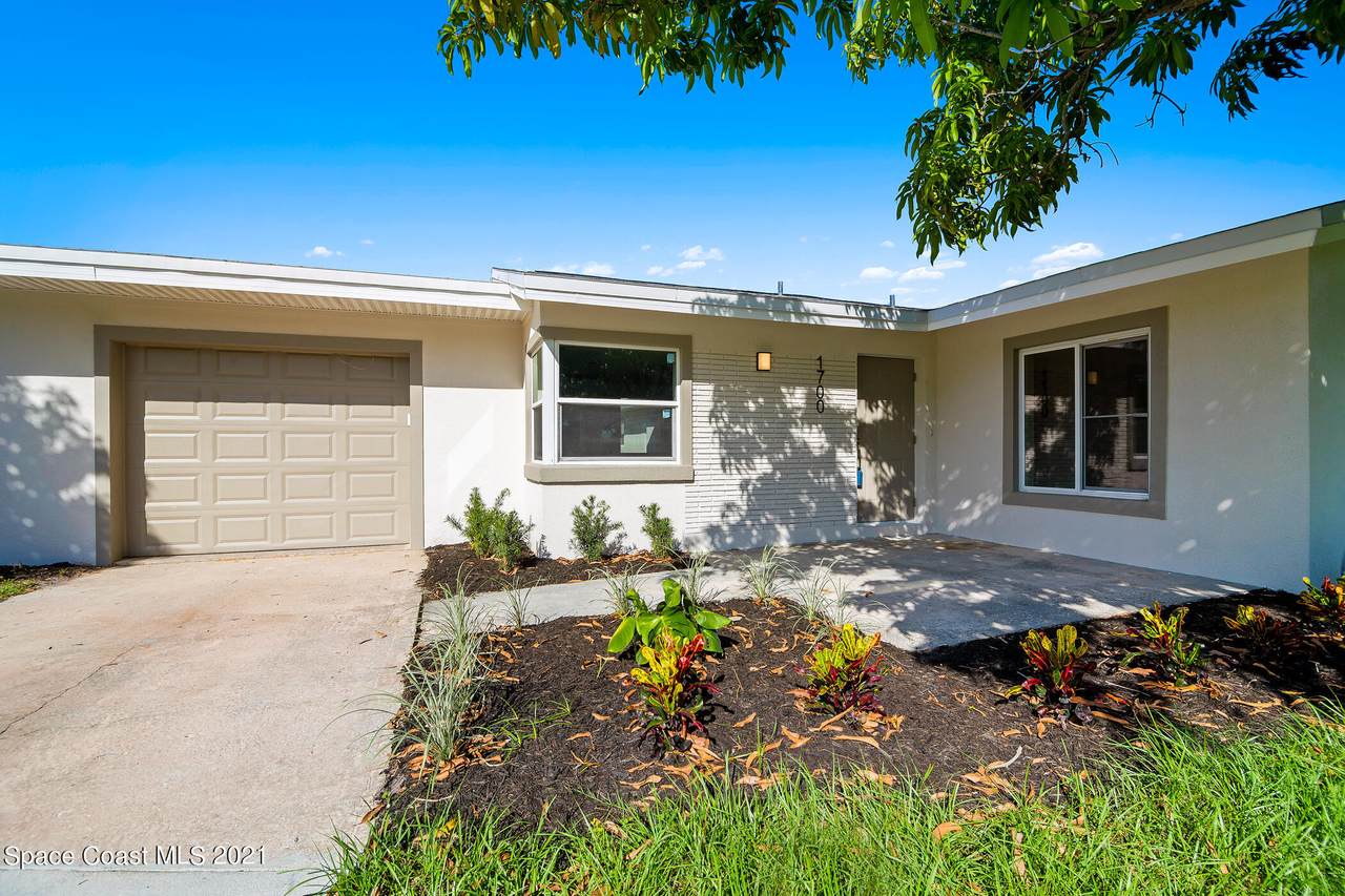 1700 Loquat Drive - Photo 1