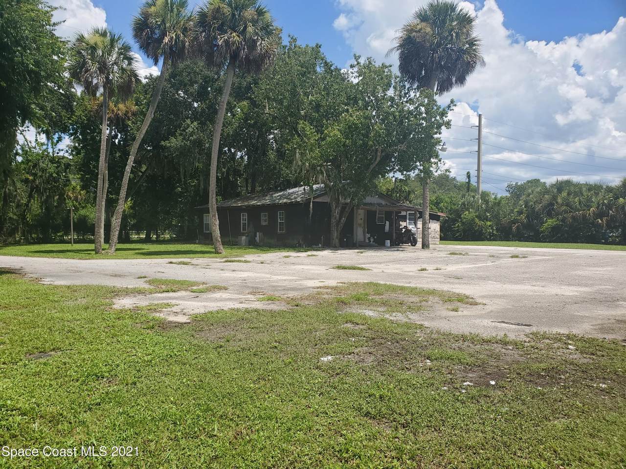 131 Clearlake Road - Photo 1