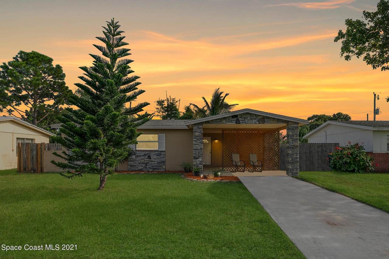 427 Marquis Street - Photo 1