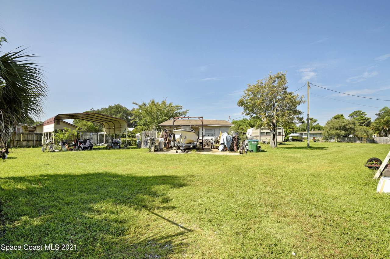 4935 Cooke Avenue - Photo 1