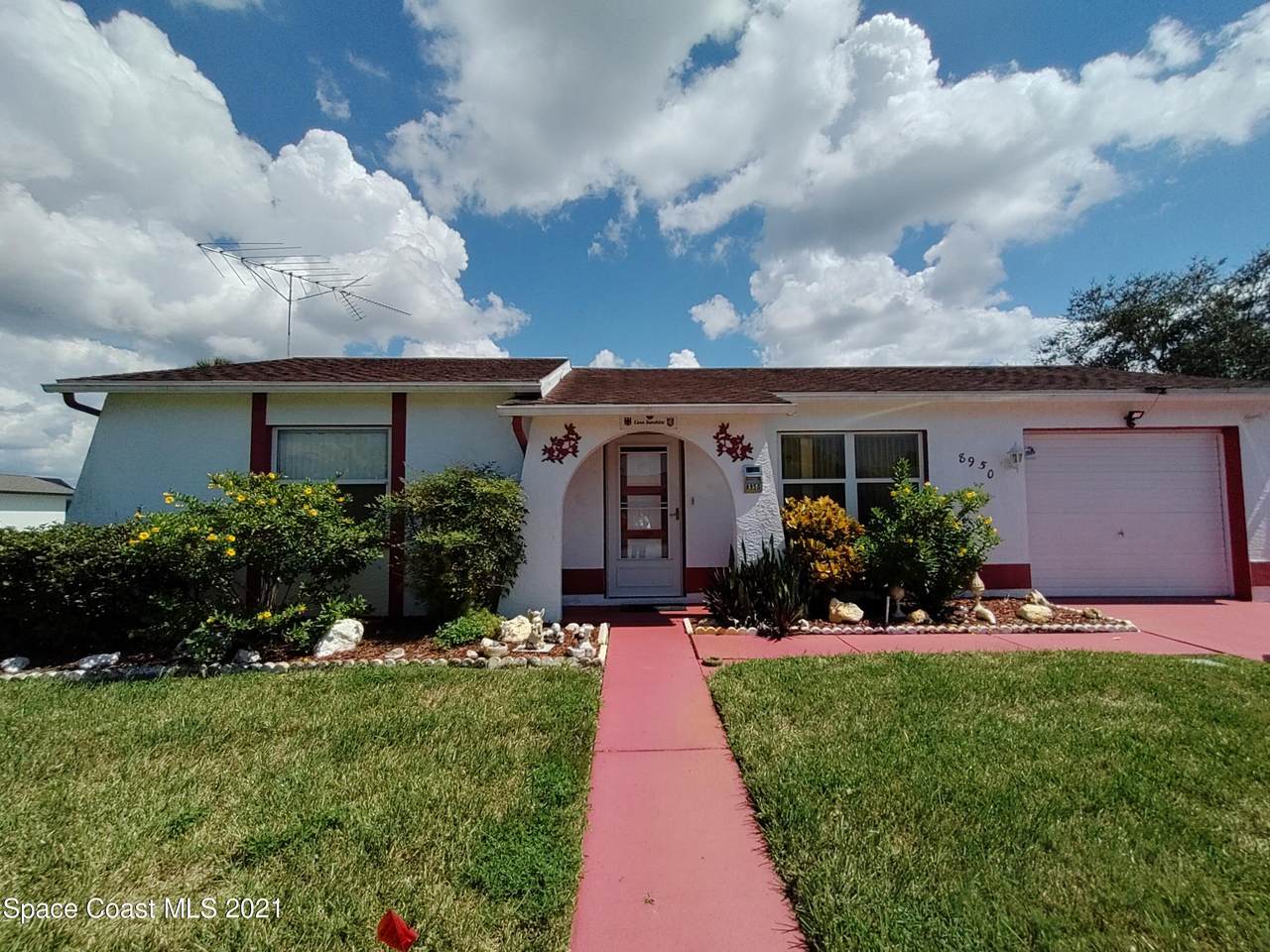 8950 Glen Moor Lane - Photo 1