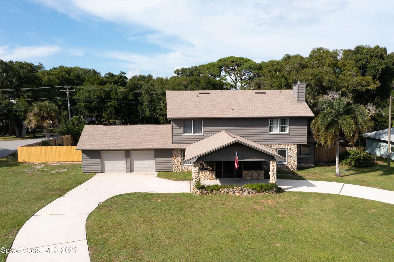 1470 Oaks Drive - Photo 1