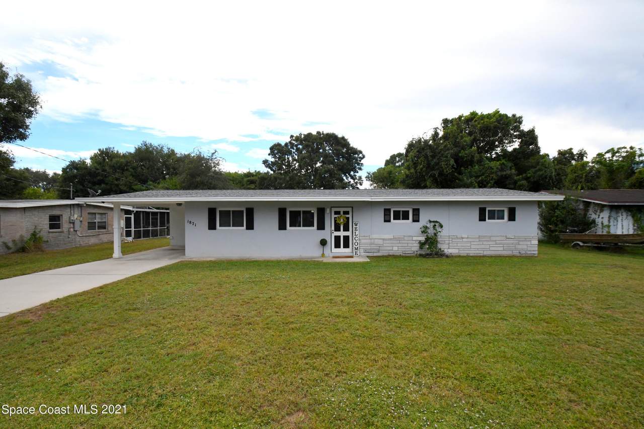 1871 Pinewood Road - Photo 1