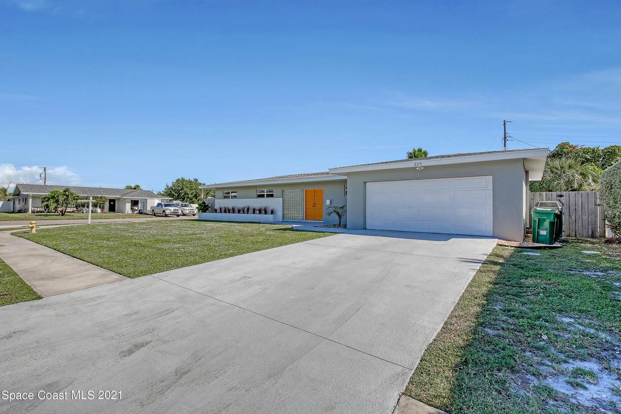 205 Hedgecock Court - Photo 1
