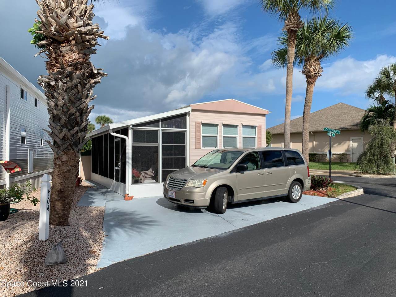 404 Horizon Lane - Photo 1