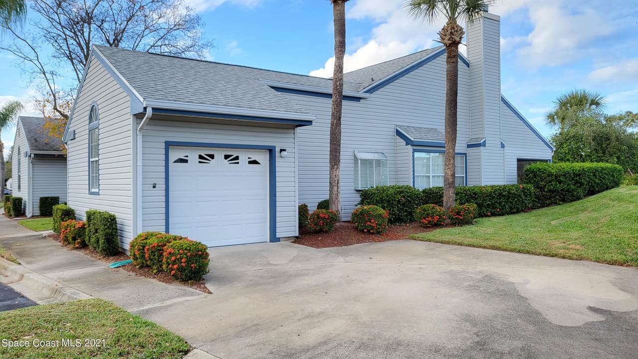 4780 Lake Waterford Way - Photo 1