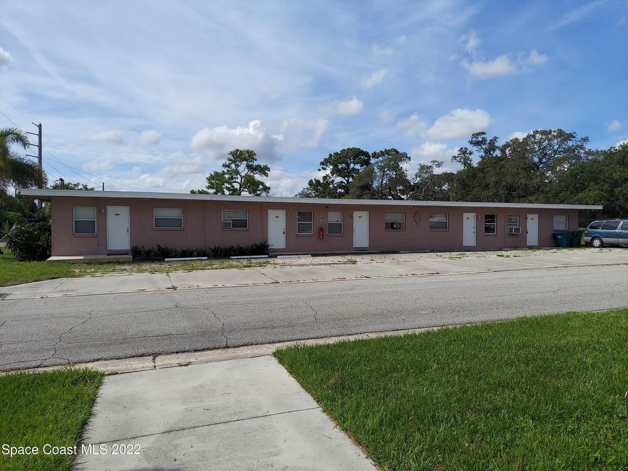 989 - 999 Coleman Street - Photo 1