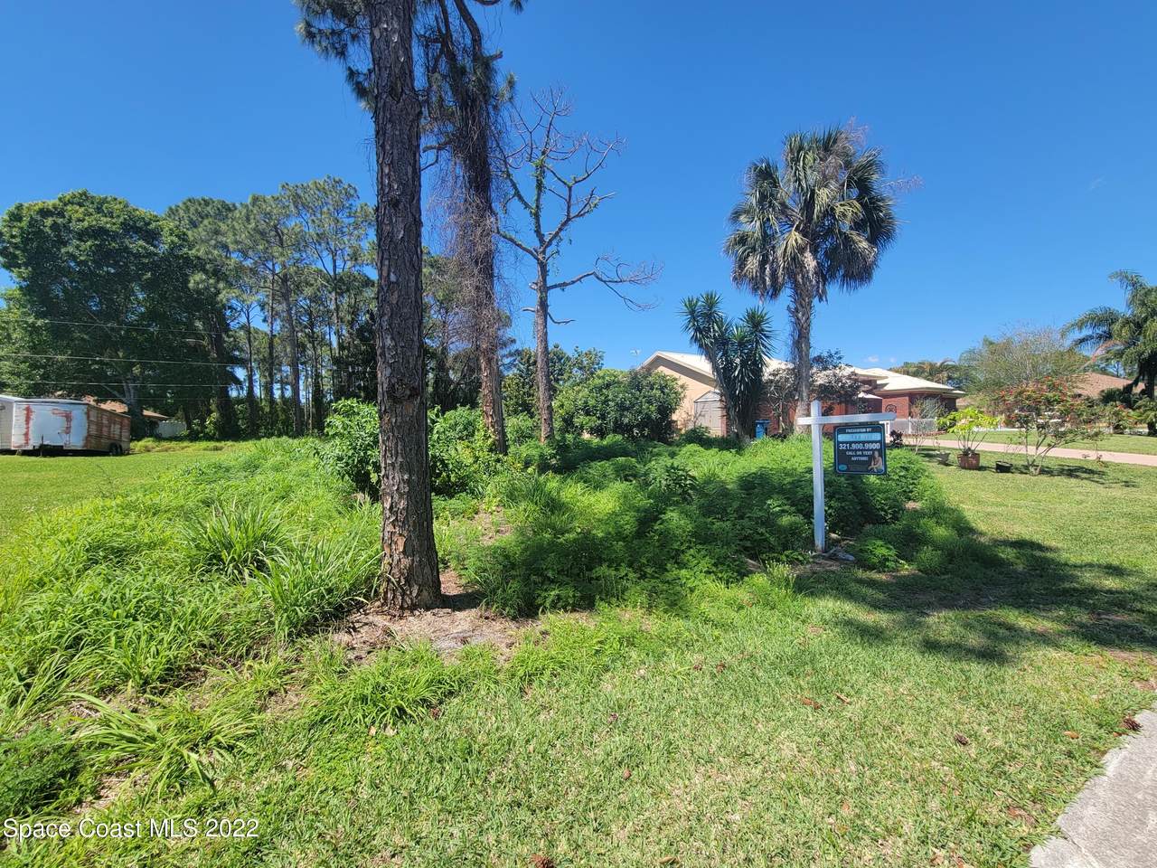 1252 Glencove Avenue - Photo 1
