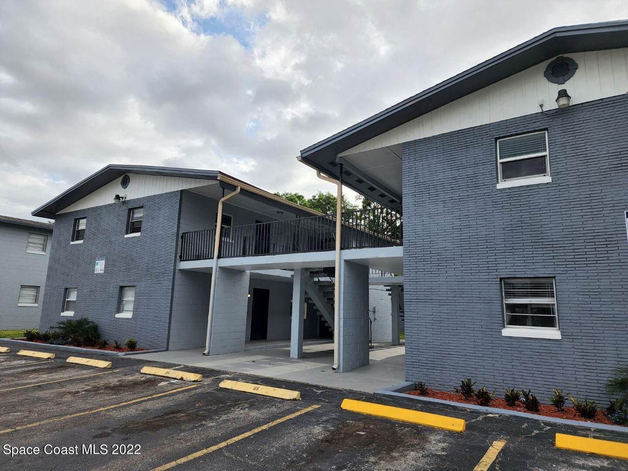 1600 Garden Street - Photo 1